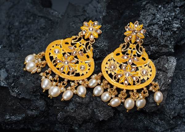 Yellow Color Antique Kundan Earrings 02