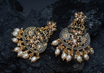 Black Color Antique Kundan Earrings 02