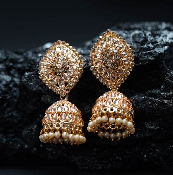 Gold-Plated White Dome Shaped Kundan Studded Jhumka