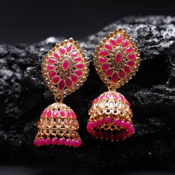 Gold-Plated Rani Dome Shaped Kundan Studded Jhumka