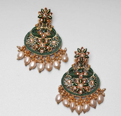 Green Color Antique Kundan Earrings 03