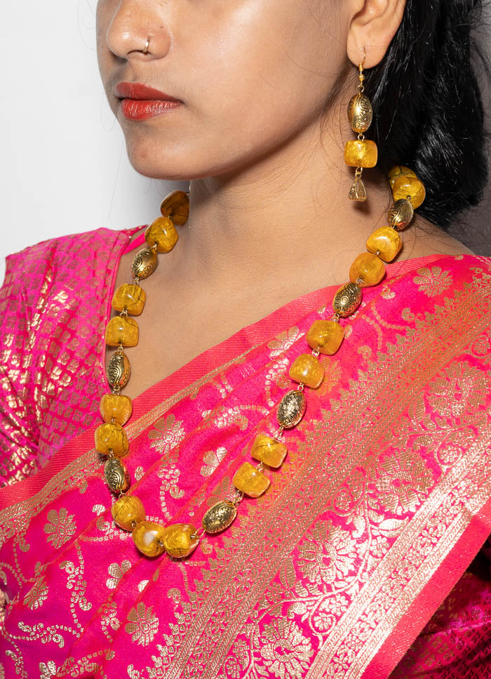 Elegant Gold-Plated Yellow Pearl Necklace