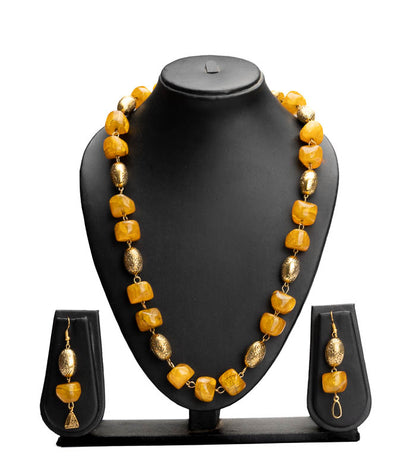 Elegant Gold-Plated Yellow Pearl Necklace 03