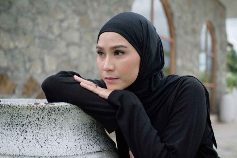 Zaskia Adya