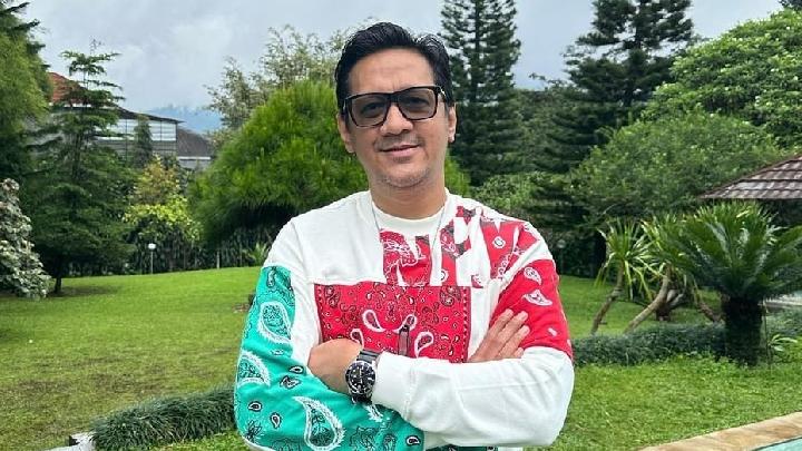 https://jewellerybaazar.com/profil-andre-taulany-komedian-multitalenta-dari-stinky-hingga-kehidupan-pribadi