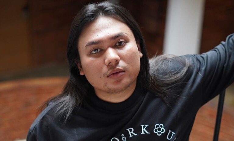 Keanu Agl